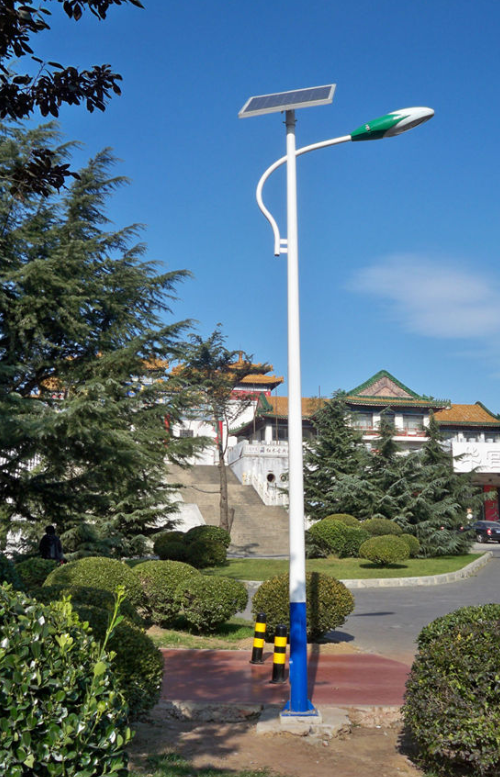 道路太陽能路燈你知道怎么選擇瓦數嗎？